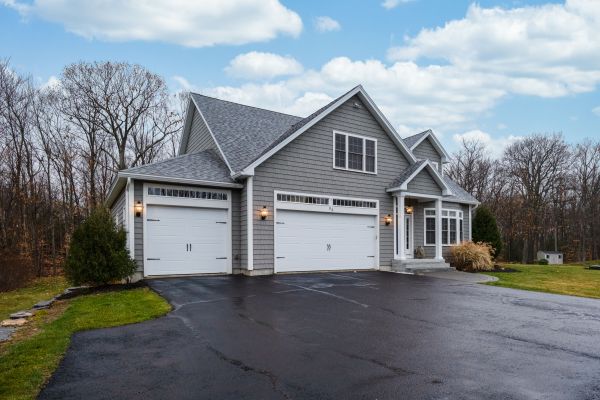Cost of Driveway Blacktop Replacement in Houston