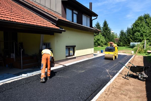 Cost of Blacktopping Service in Houston